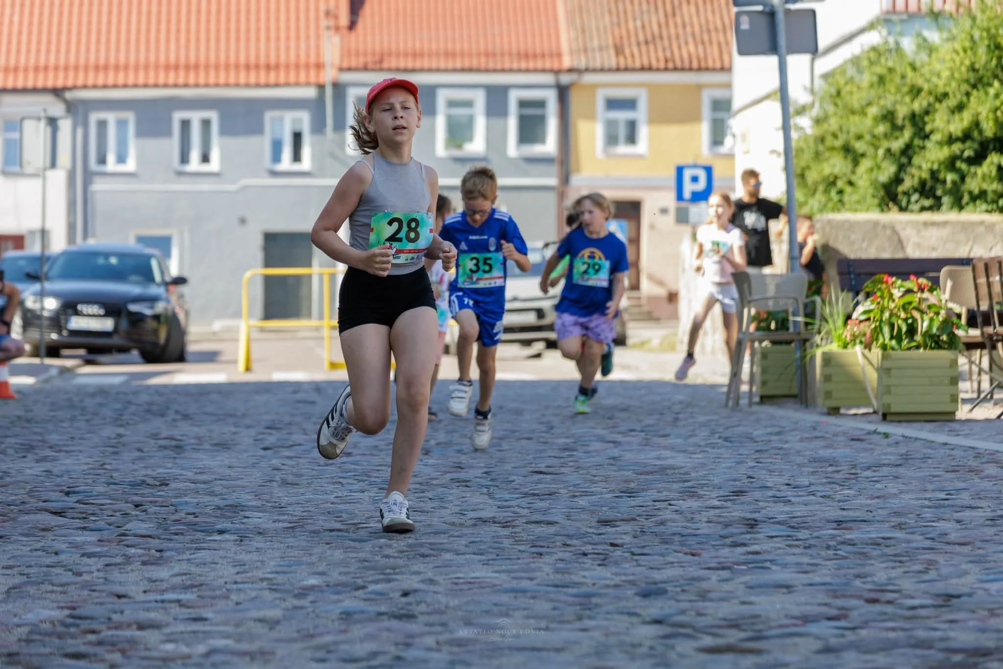 Bieg Czterech Wież 2026: upał nie zatrzymał biegaczy — zdjęcie 15